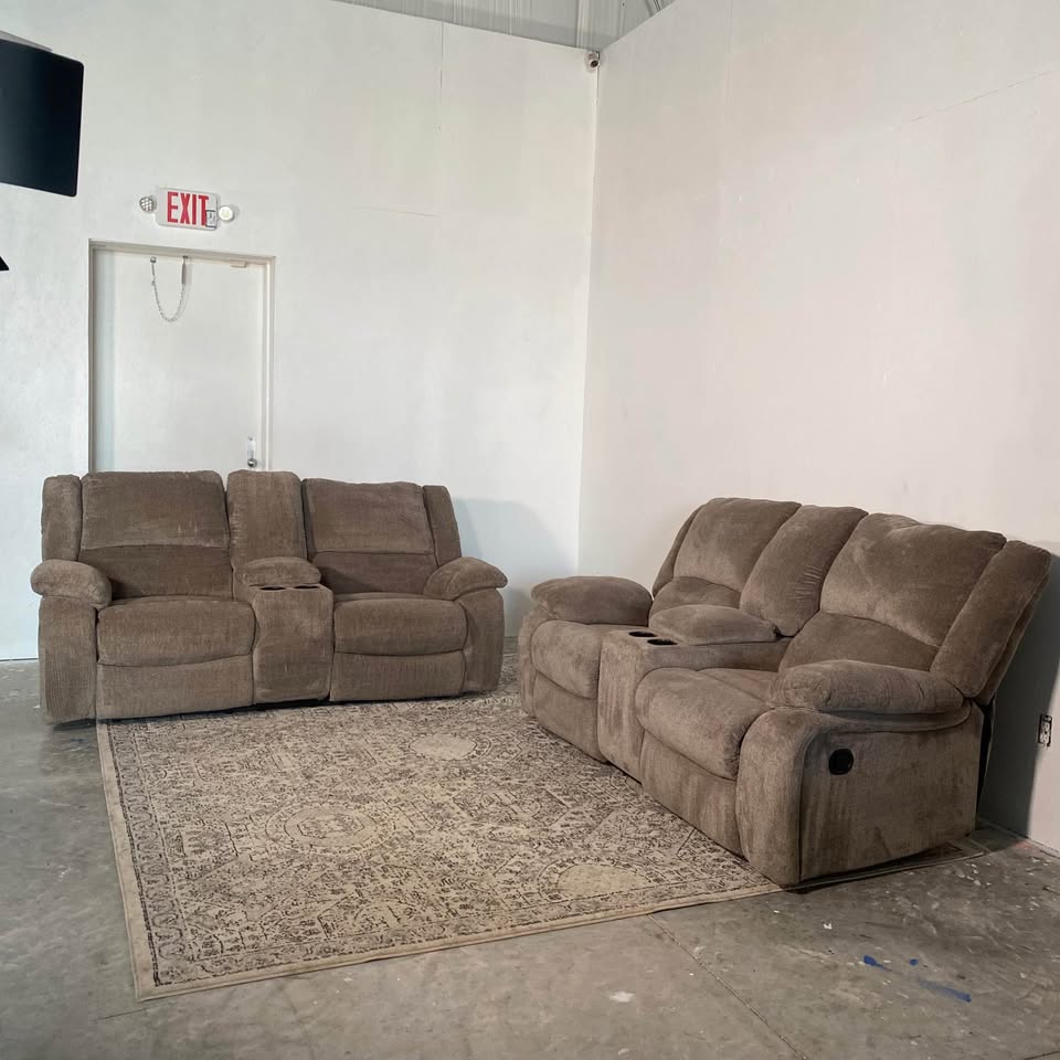2-Piece Tan/Brown Recliner Sofa's