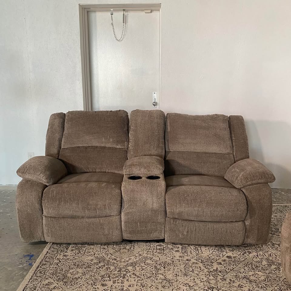 2-Piece Tan/Brown Recliner Sofa's