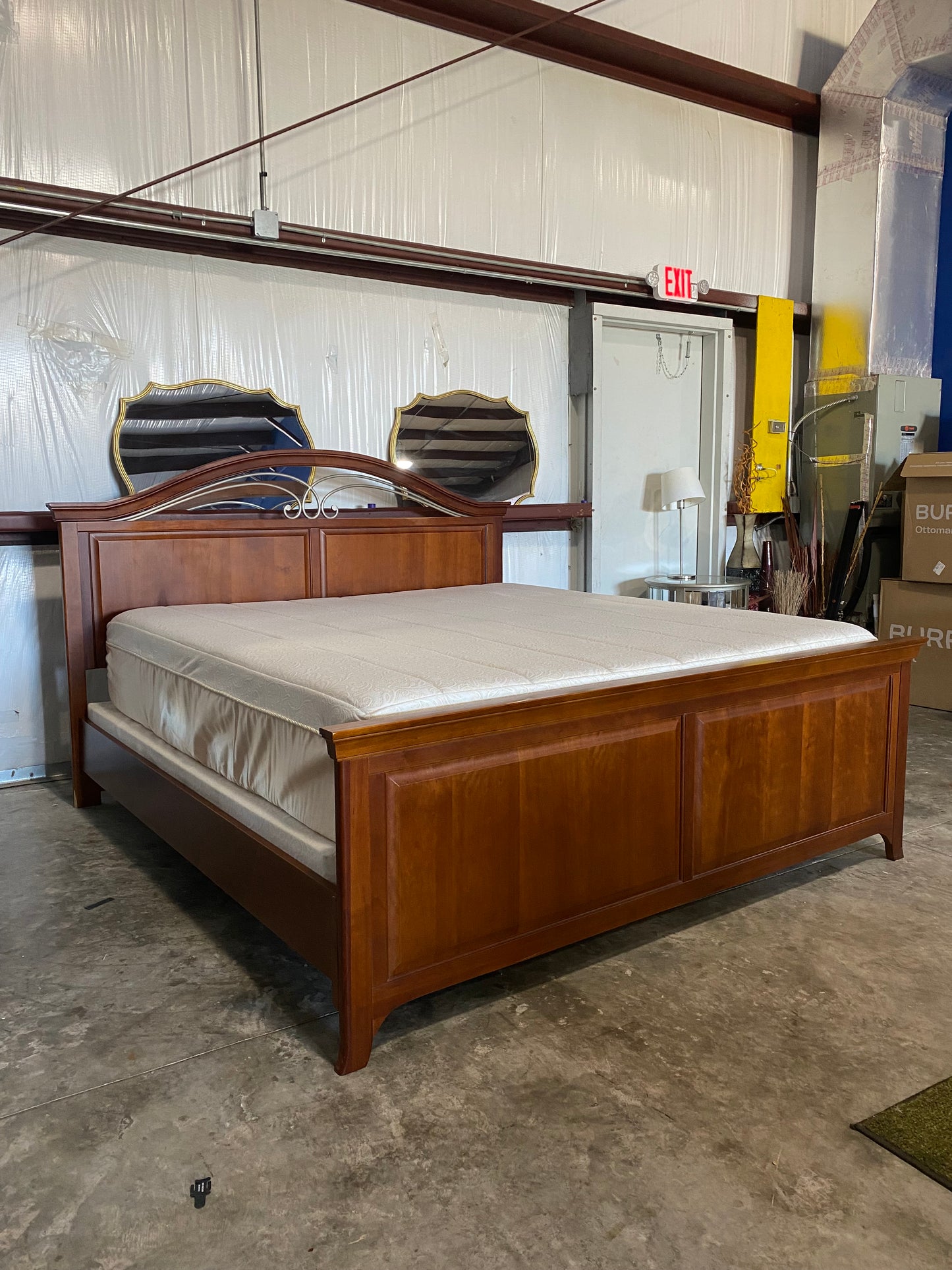 "The Grand Bed" Tempurpedic King Mattress & Box Spring