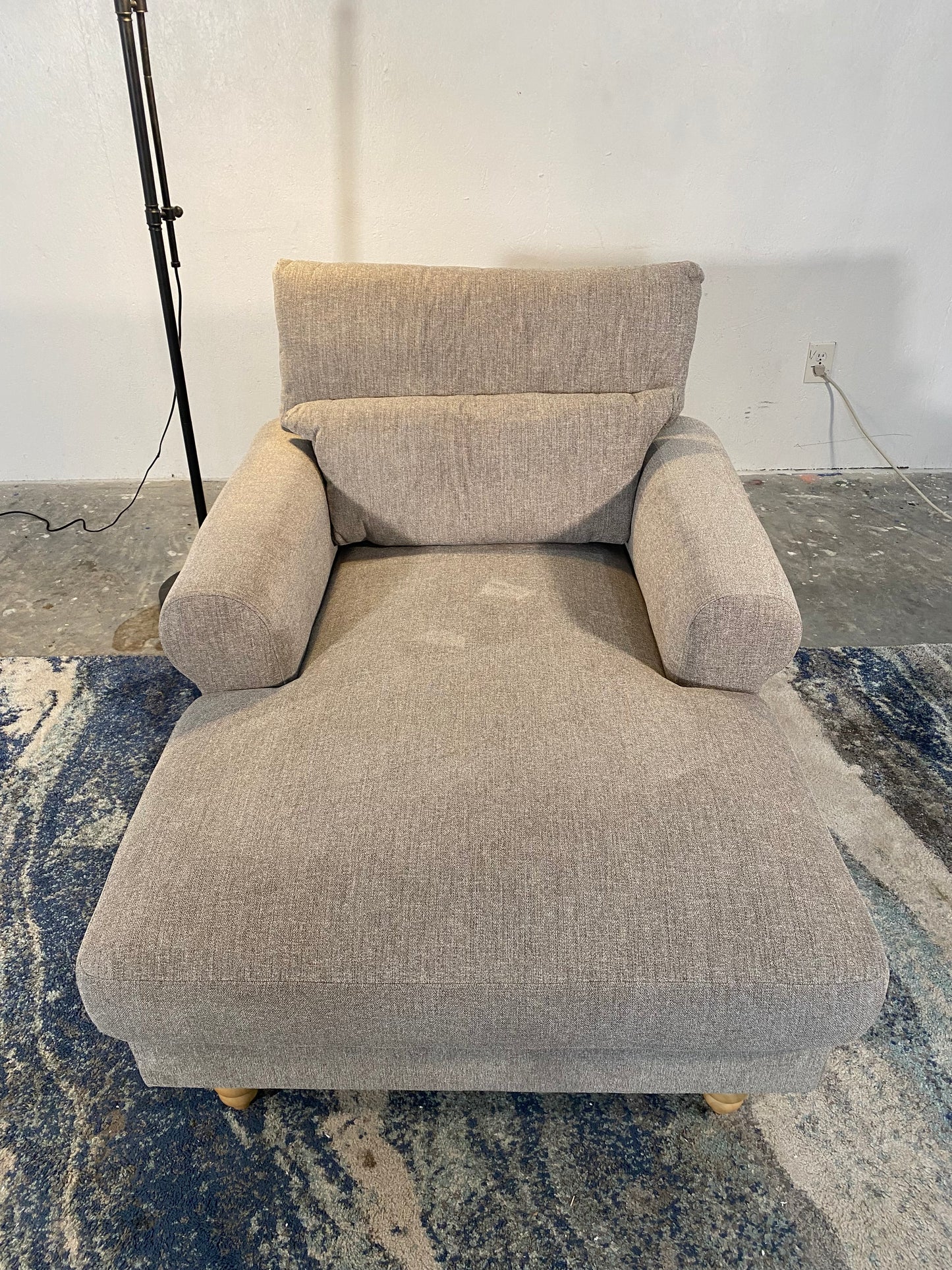 NEW Light Grey Chaise Lounger