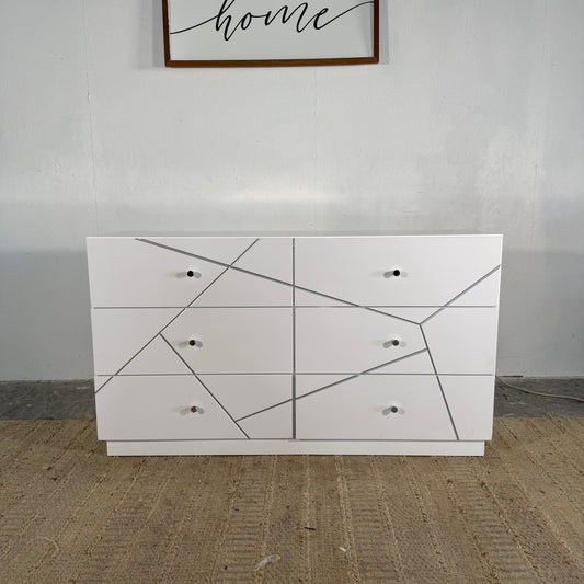 NEW White Wragby 6-Drawer Dresser