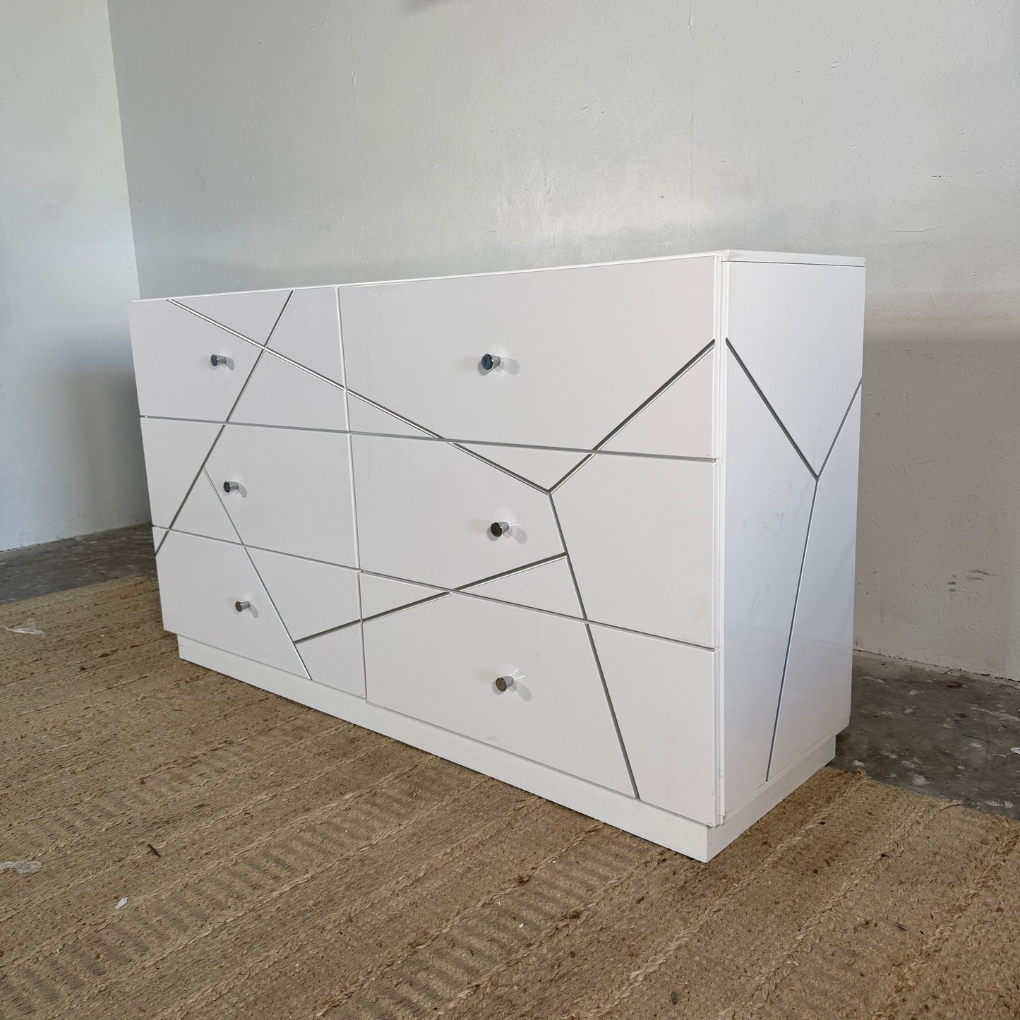 NEW White Wragby 6-Drawer Dresser