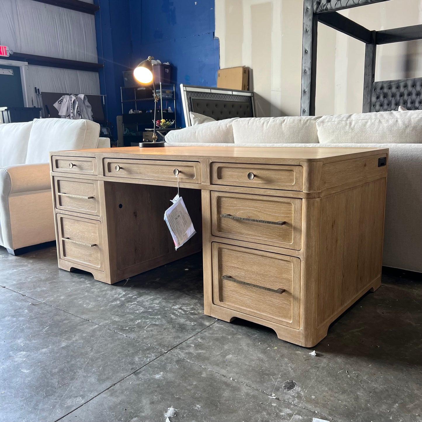 NEW Hooker Furniture Natural Oak Retreat Executive Desk