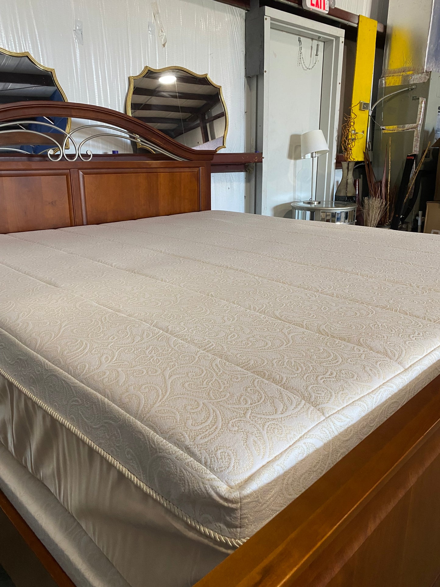 "The Grand Bed" Tempurpedic King Mattress & Box Spring