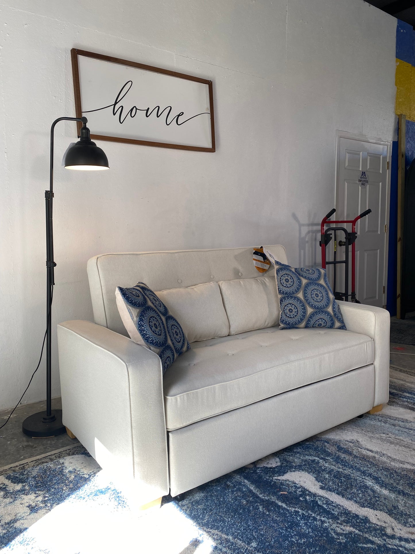 NEW SERTA White Sleeper Loveseat