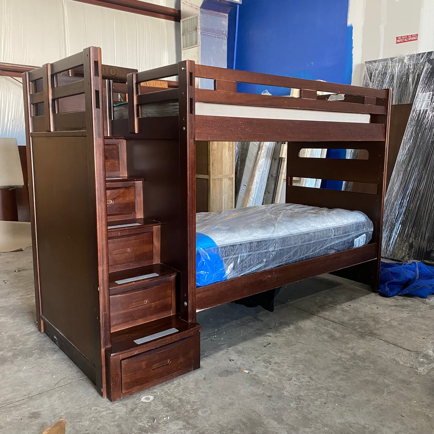 Twin-Over-Twin Bunk bed Set