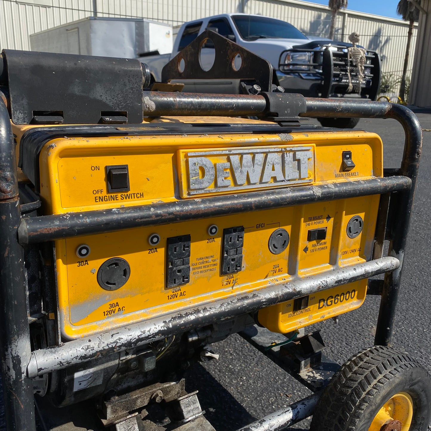 Dewalt Commercial DG6000 Generator