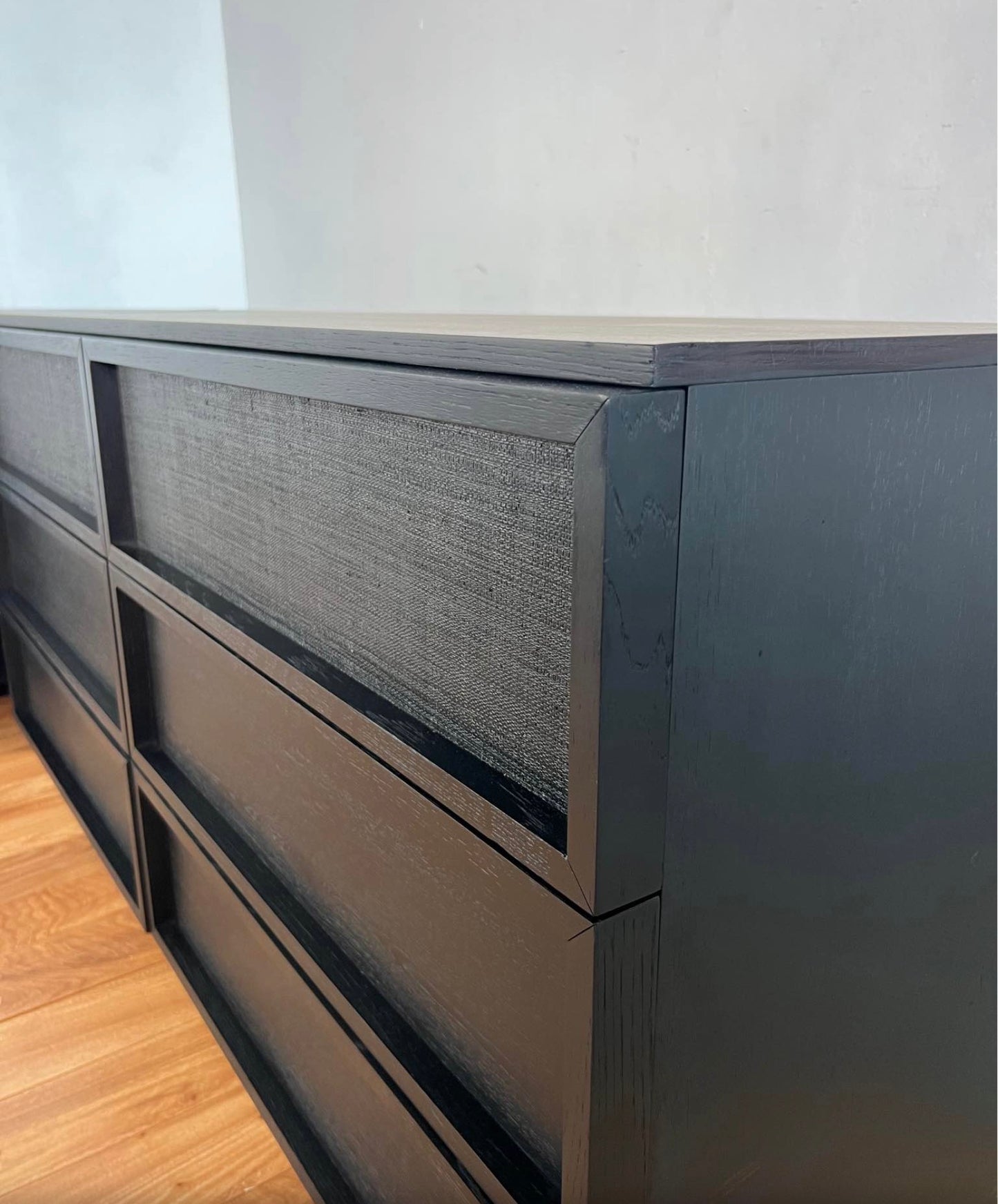 NEW Safaveih Zeus Black 6-Drawer Dresser
